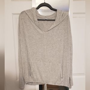 Thin gray hooded top